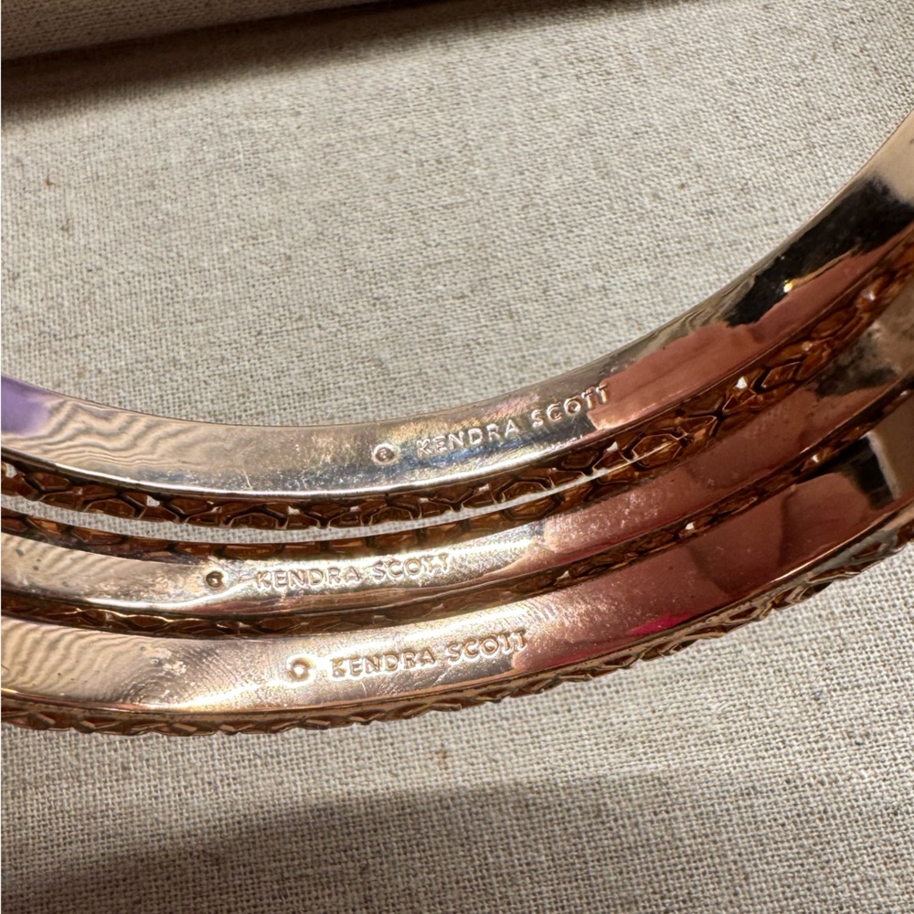 KENDRA SCOTT | Maggie Bangle Bracelet Set of 3 - Picture 8 of 11